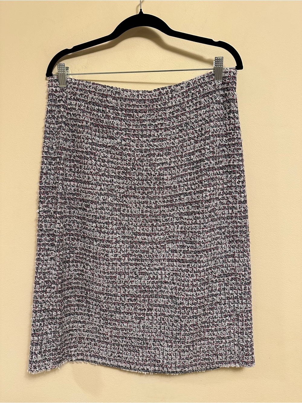 St. John Boucle Knit Skirt Large